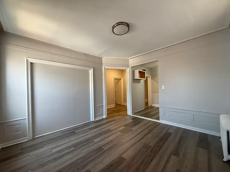 629 Bergen Ave #203 — Photo 6