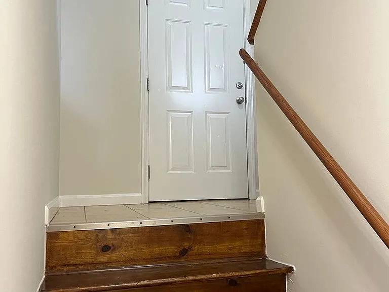 116 Baker St — Photo 14