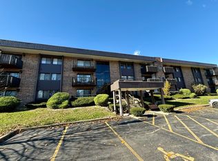 1421 Woodbridge Rd APT 2D, Joliet, IL