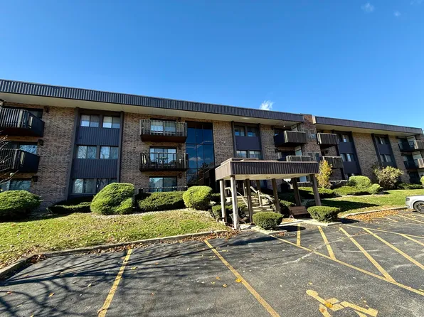 1421 Woodbridge Rd APT 2D, Joliet, IL 60436