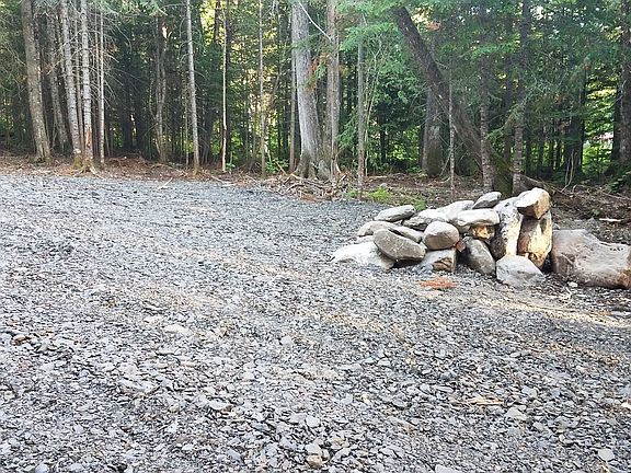 4th image of Cedar Ln