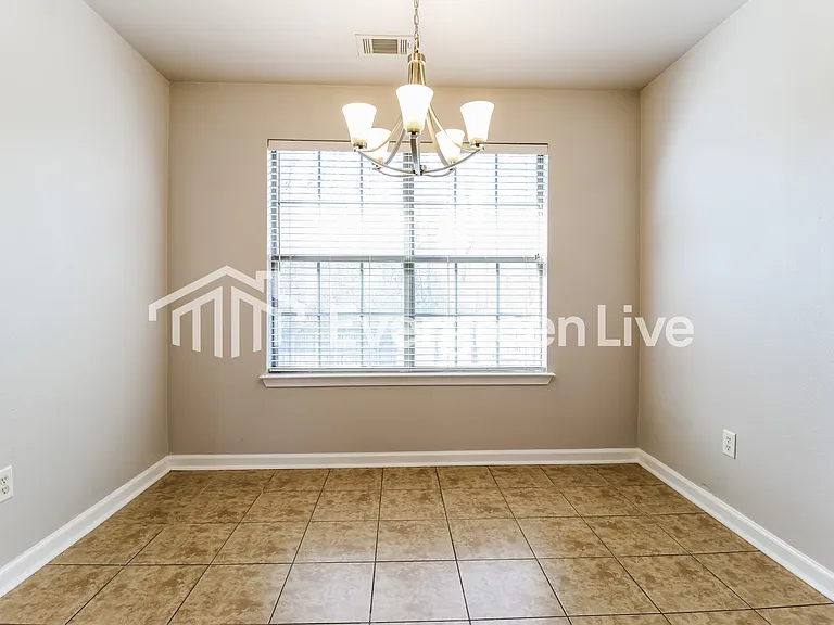 13913 Magnolia Glen Dr — Photo 5