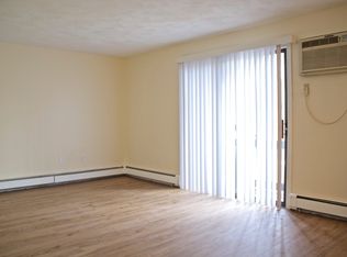 400 New River Rd APT 804, Manville, RI 02838