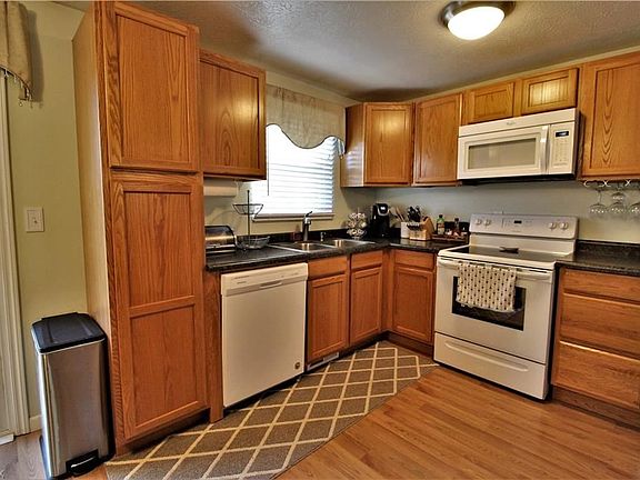 4th image of 1023 Kevin Dr