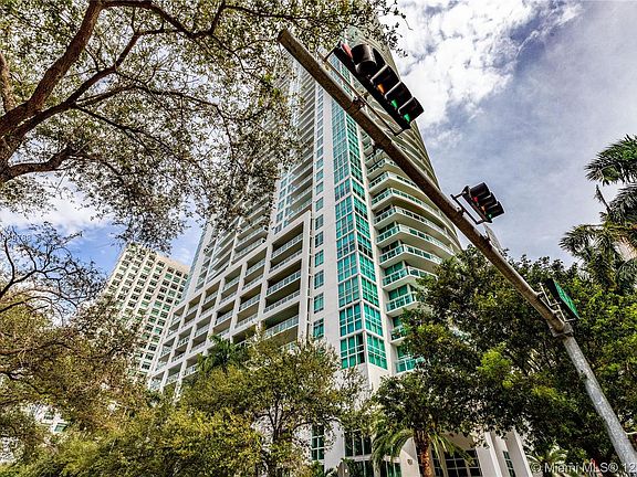 2nd image of 951 Brickell Ave APT 1905