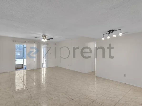 7518 Needle Leaf Pl APT A, Tampa, FL 33617