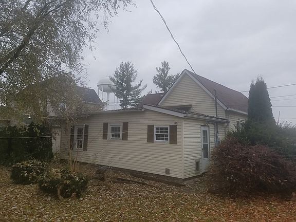 4th image of 323 Pearl St