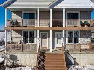 1086 Stonehaven Dr, Sun Prairie, WI 53590