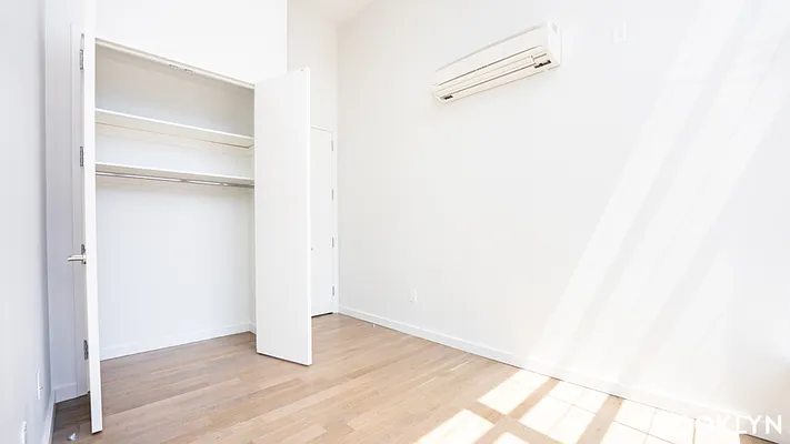 Rented by Nooklyn NYC LLC | media 29