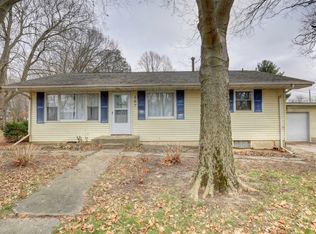 107 N Grant St, Broadlands, IL