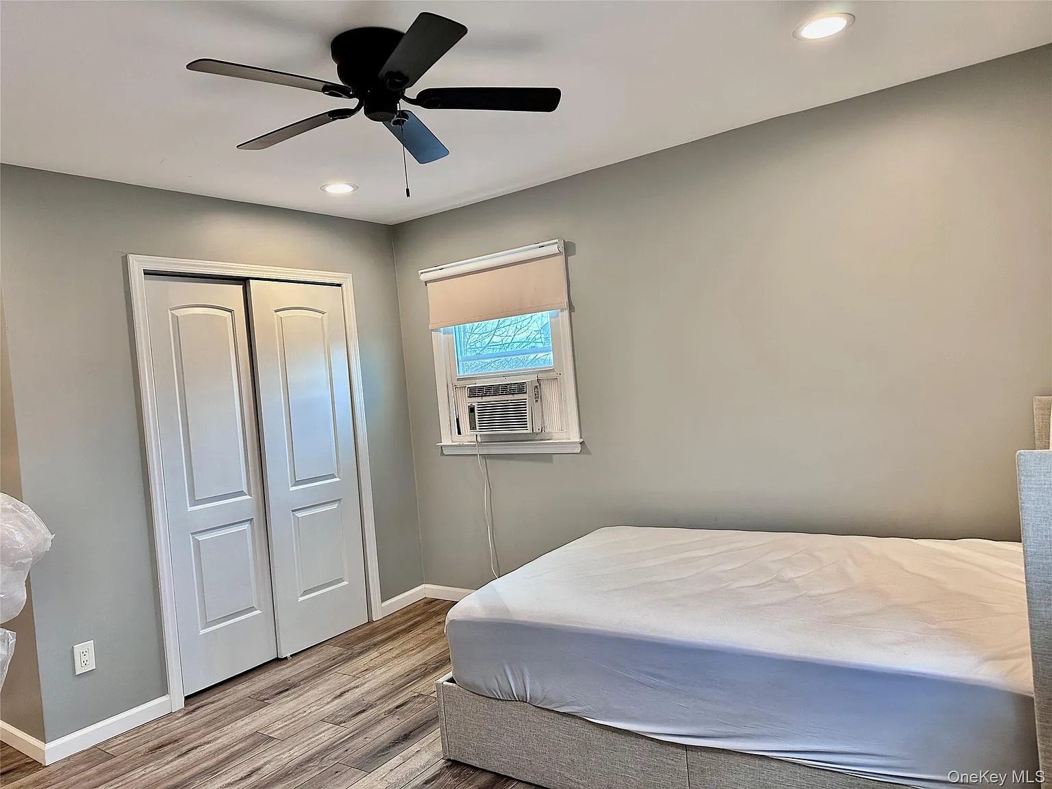 1 bed, 2.5 bath, 1954 sqft, $1,900 — Photo 3