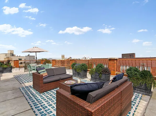 852 E 7th St APT 7D, Brooklyn, NY 11230