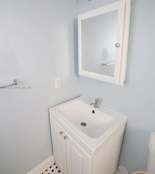 53 NE 49th St #4 — Photo 3