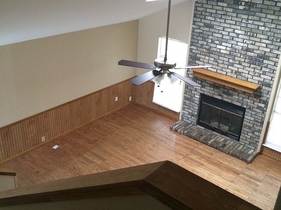 3rd image of 1544 Hollowbrook Ct
