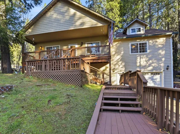 2845 Viona Rd, Pollock Pines, CA 95726