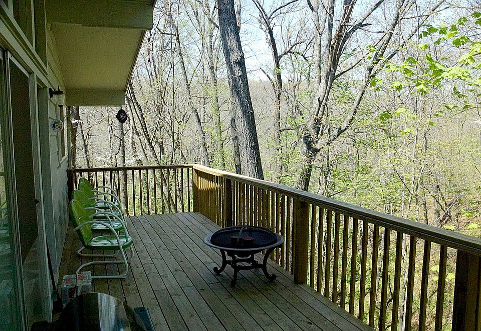 1st image of 42 Basore Dr