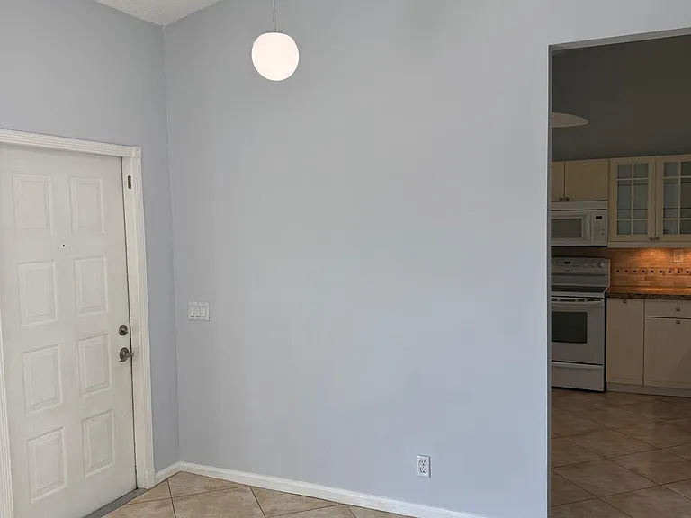 2351 NE 14th Street Cswy #537 — Photo 3