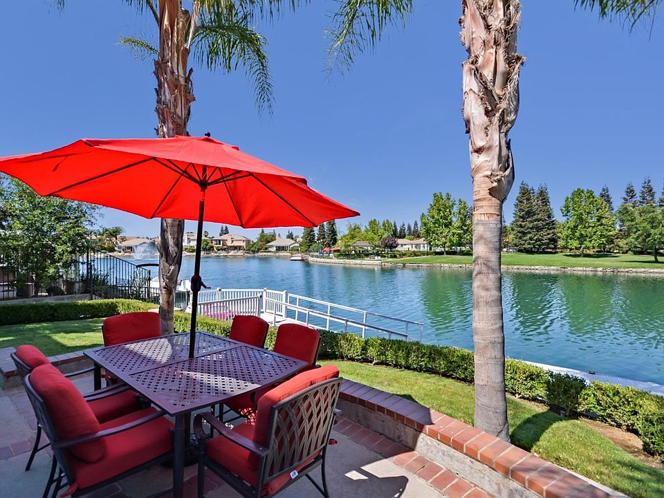 2nd image of 3152 Shelter Cove Ln