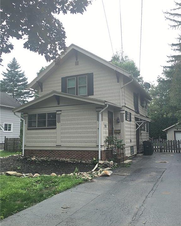 1st image of 155 Los Robles St