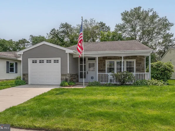 213 Huntington Dr, Vincentown, NJ 08088