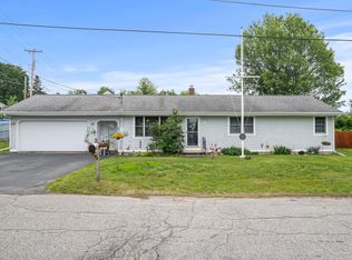 2 Laase Ave, Lewiston, ME 04240