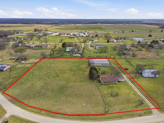 3rd image of 6563 Private Road 2269