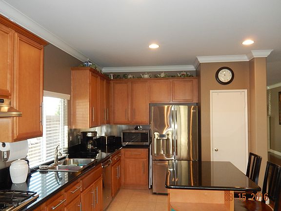 3rd image of 836 Plumeria St