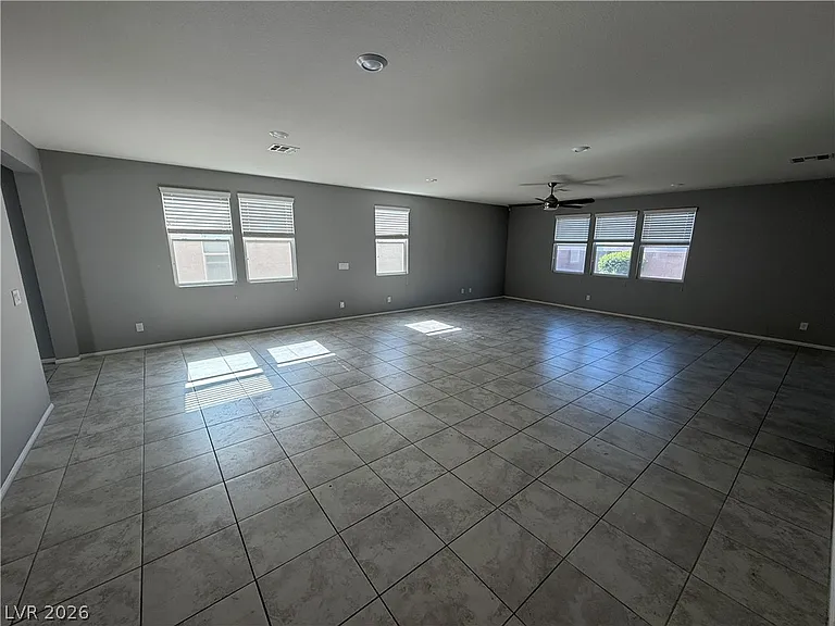 9757 W Meranto Ave — Photo 2