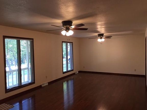 2nd image of 2903 Red Bud Cir