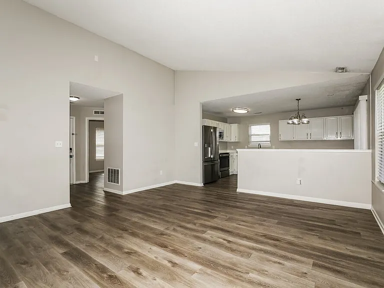19219 Prairie Crossing Dr — Photo 7
