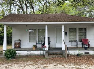 309 1st St, Laurinburg, NC 28352