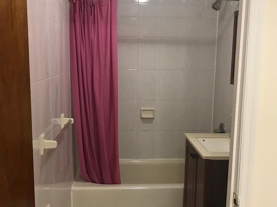 2nd image of 14506 34th Ave Floor 1