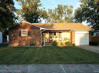 23090 Colgate St, Farmington Hills, MI