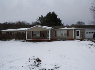 1206 Hendersonville Rd, Stoneboro, PA 16145