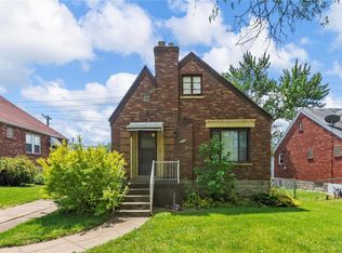 8904 Lucerne Ct, Saint Louis, MO 63136