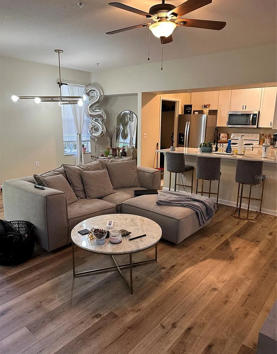 1 bed, 851 sqft, $1,495 — Photo 3