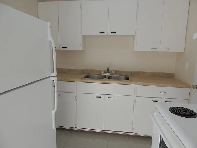 119 Sandra St — Photo 4