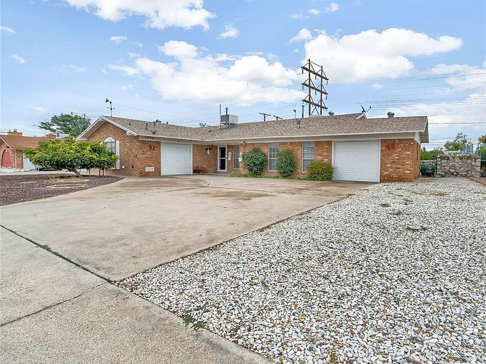 1st image of 1216/1218 Backus St #1216/1218