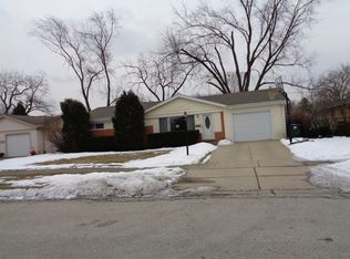 249 W Daniels Rd, Palatine, IL 60067