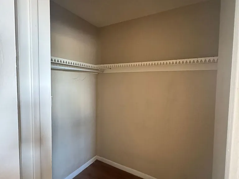 3102 Atkinson Ave — Photo 5