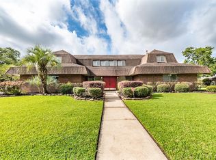 4901 Country Club Vw, Baytown, TX 77521