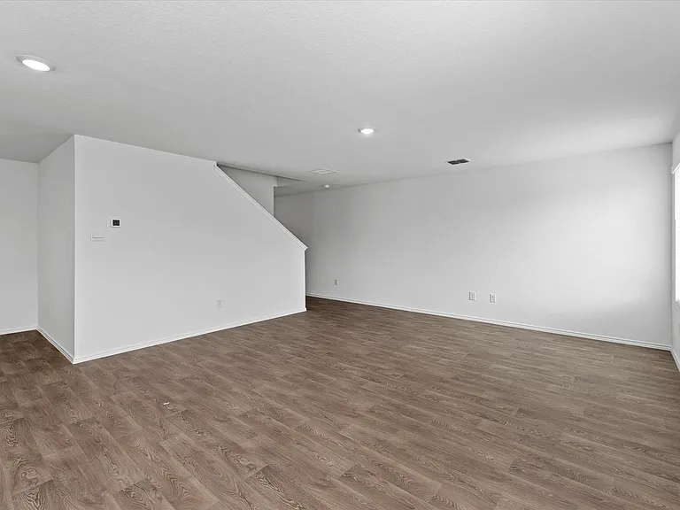 456 Sandringham Loop — Photo 27
