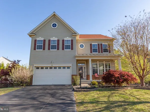 37 Manorwood Dr, Fredericksburg, VA 22406