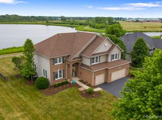 3019 Braemore Dr, West Chicago, IL 60185