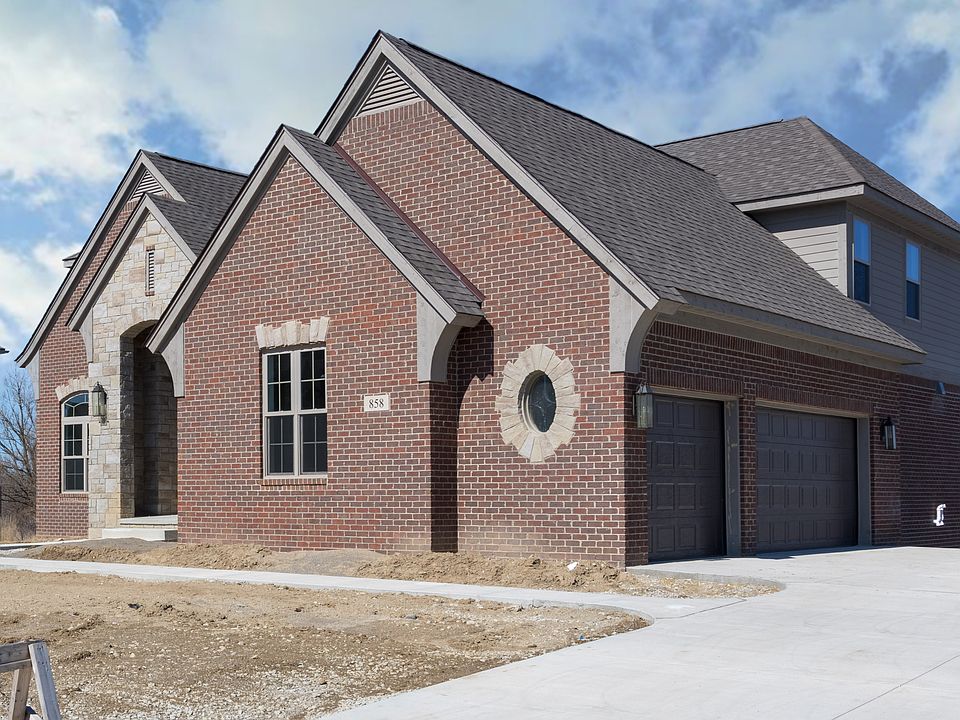 Exterior Right