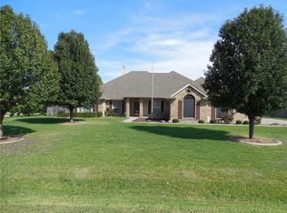10237 W Rancho Diego Ln, Crowley, TX 76036