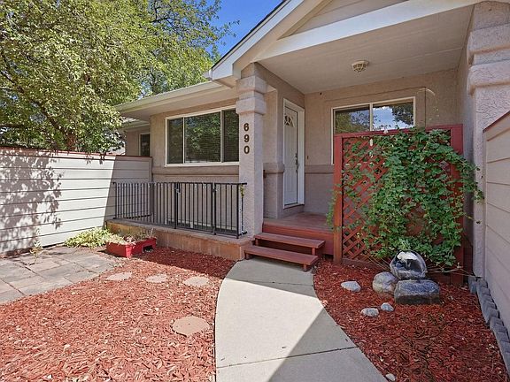 2nd image of 690 Ridgeview Dr