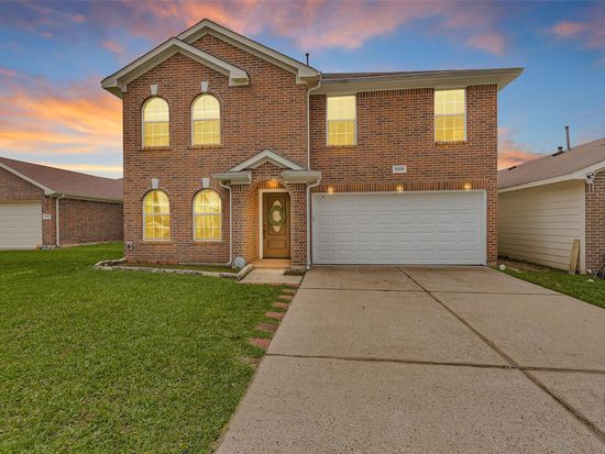 5009 Deerpath Drive, Conroe, TX 77303