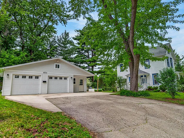 4934 Paul Ave — Photo 3