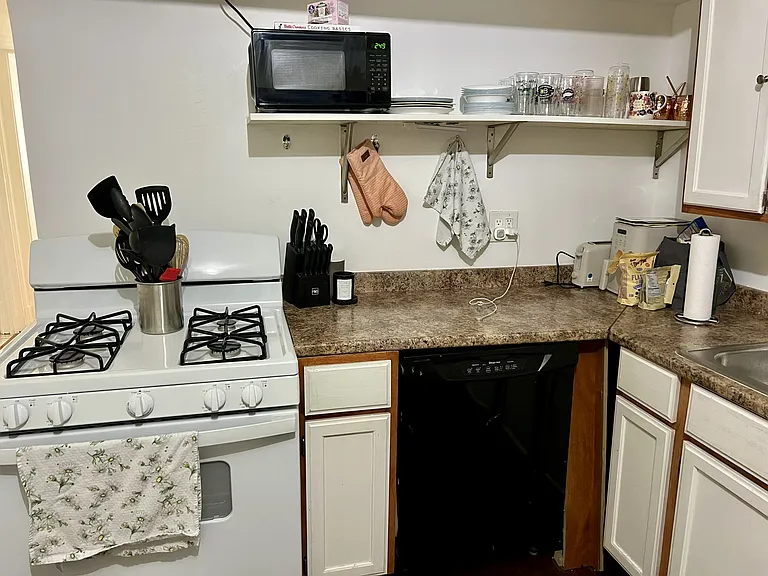 3241 N Lawndale Ave #1 — Photo 8